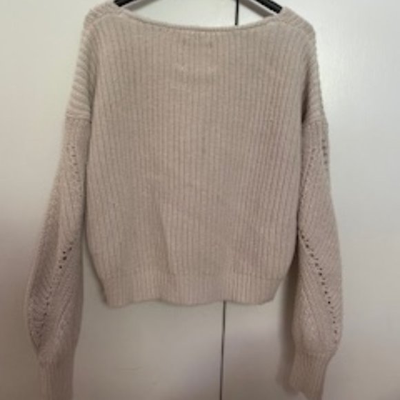 Abercrombie and Fitch XS Crop top Oatmeal - Picture 5 of 10